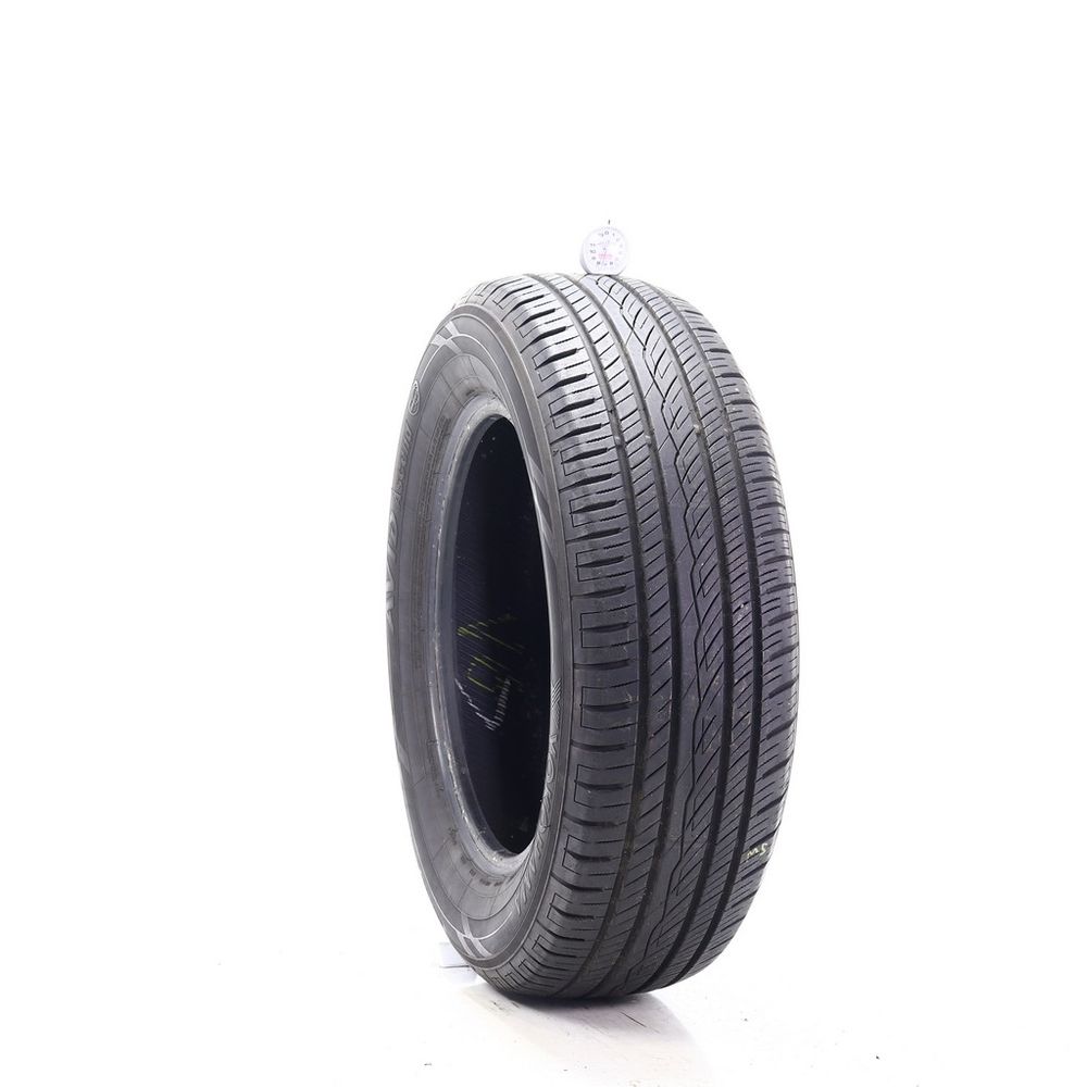 Set of (2) Used 225/65R17 Yokohama Avid Ascend 102H - 7-7.5/32 - Image 4