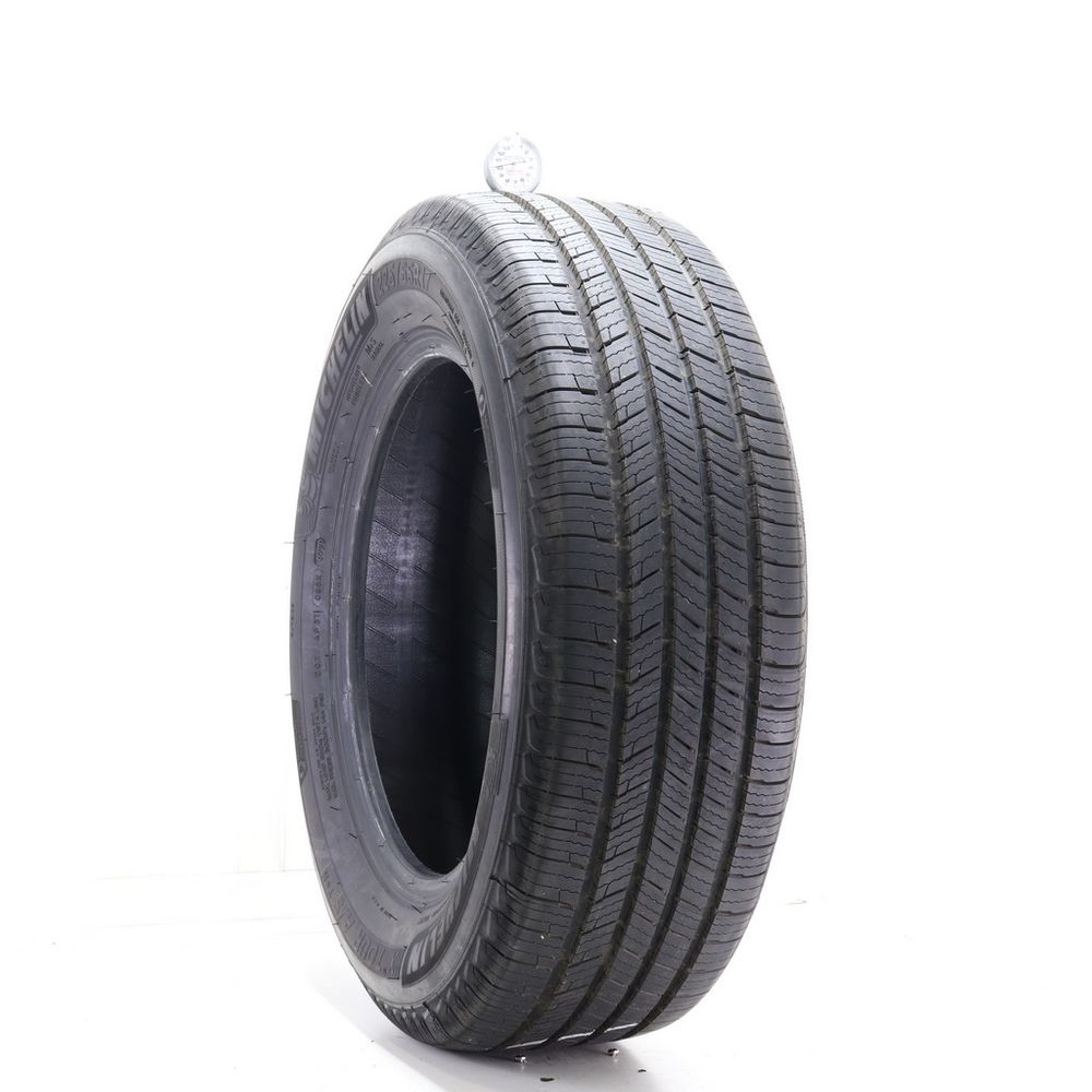 Set of (2) Used 225/65R17 Michelin X Tour A/S T+H 102H - 9-10/32 - Image 4