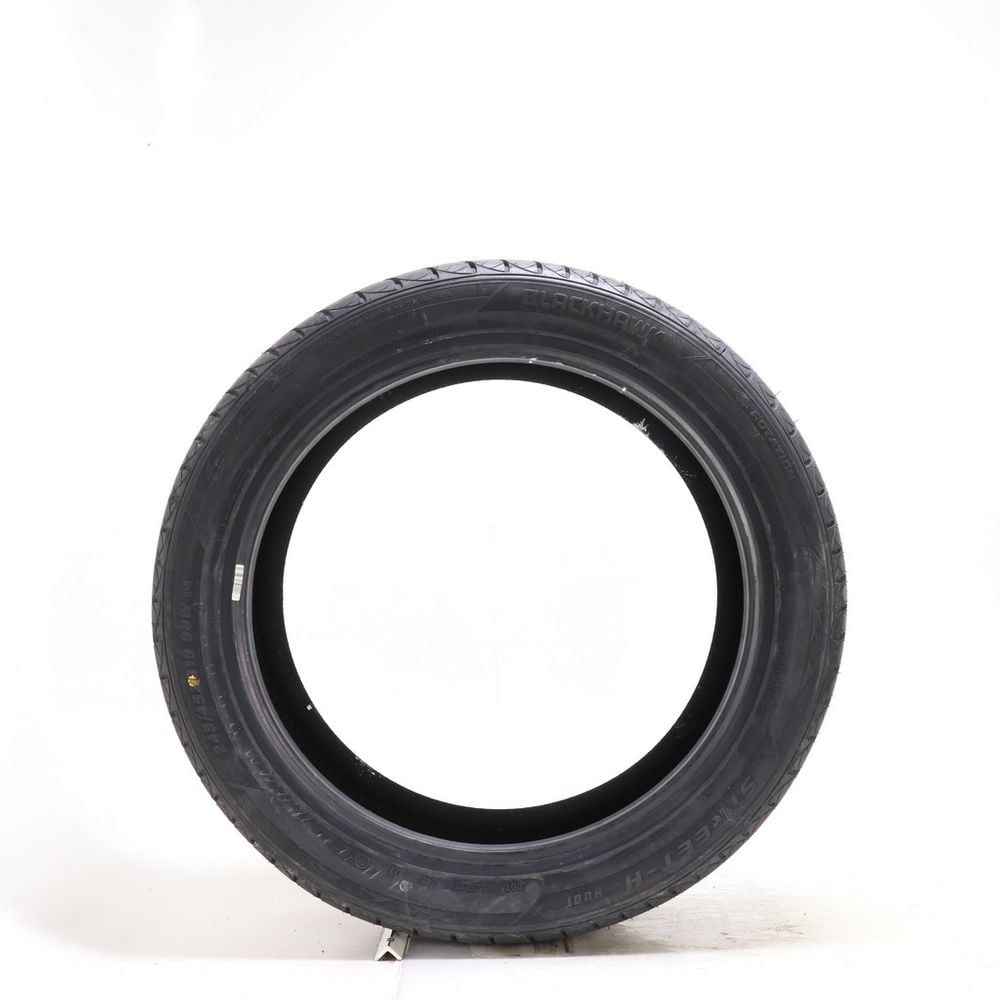 New 245/45ZR19 Blackhawk Street-H HU01 98W - 9.5/32 - Image 3