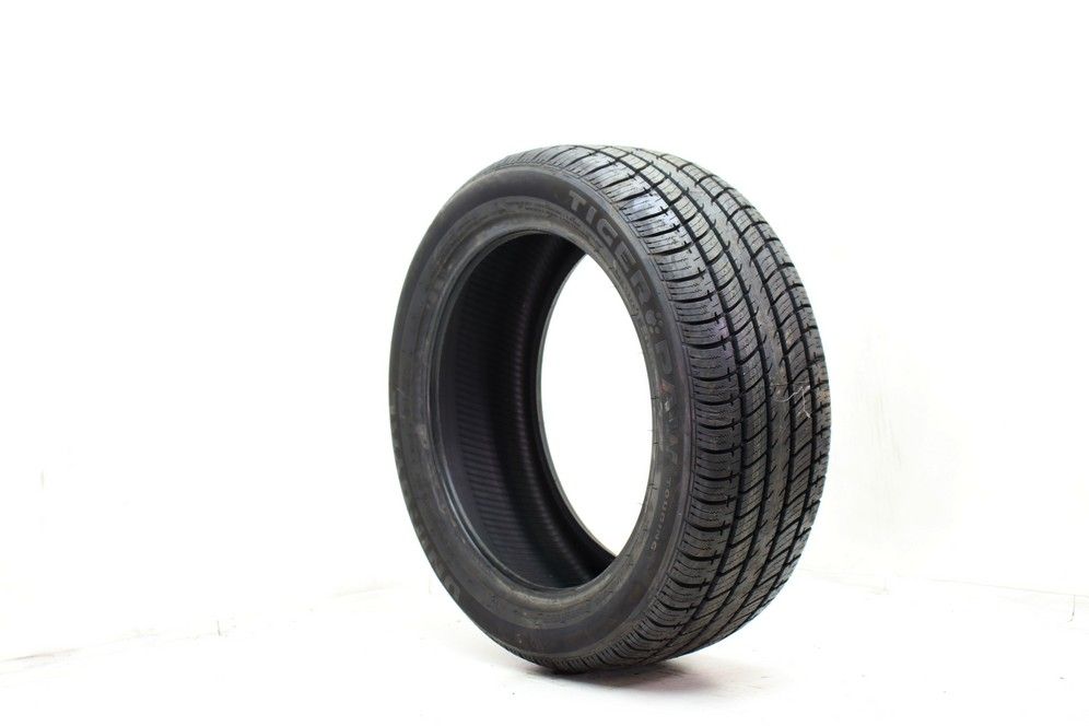 Set of (2) New 215/50R17 Uniroyal Tiger Paw Touring 91V - 10.5/32 - Image 1