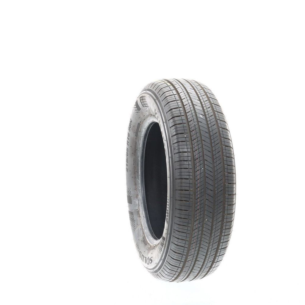 Set of (2) Driven Once 215/65R16 Kumho Solus TA31 98H - 10/32 - Image 1