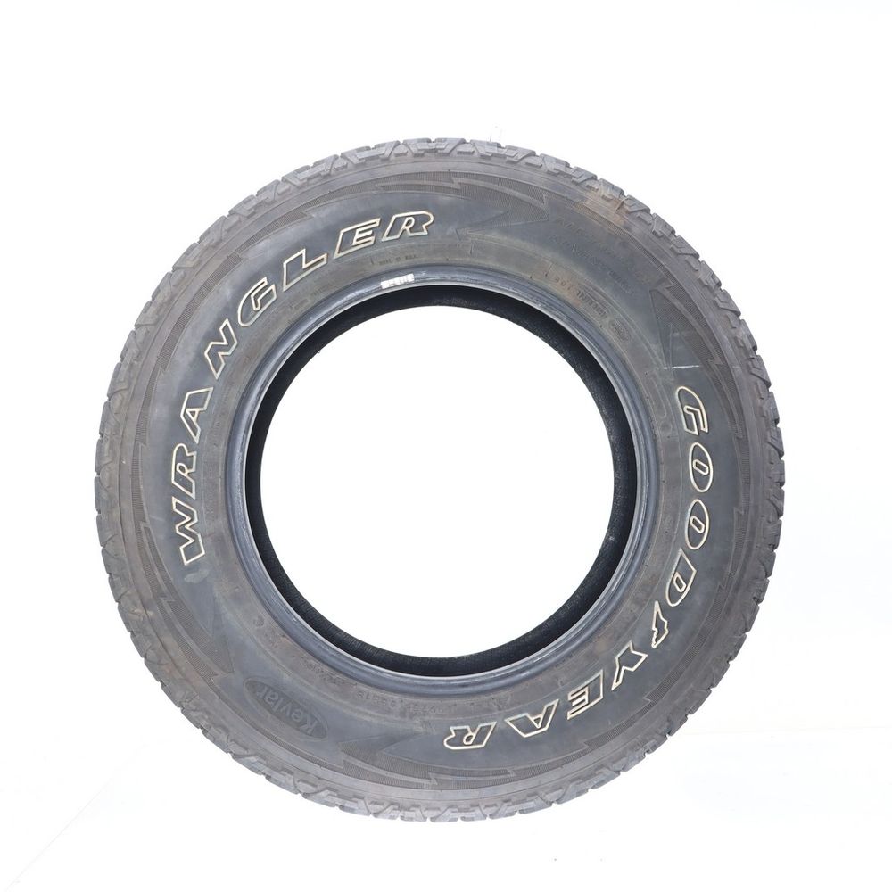 Used LT 275/65R18 Goodyear Wrangler All-Terrain Adventure Kevlar 113/110S C - 11/32 - Image 3