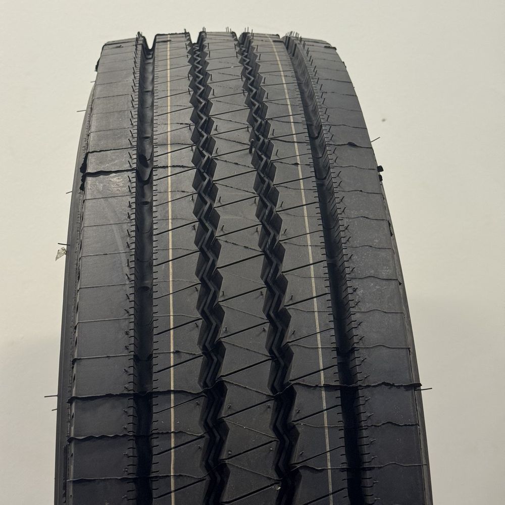 Set of (4) New 255/70R22.5 Michelin Pilot XZE Regroovable 1N/A - Image 2