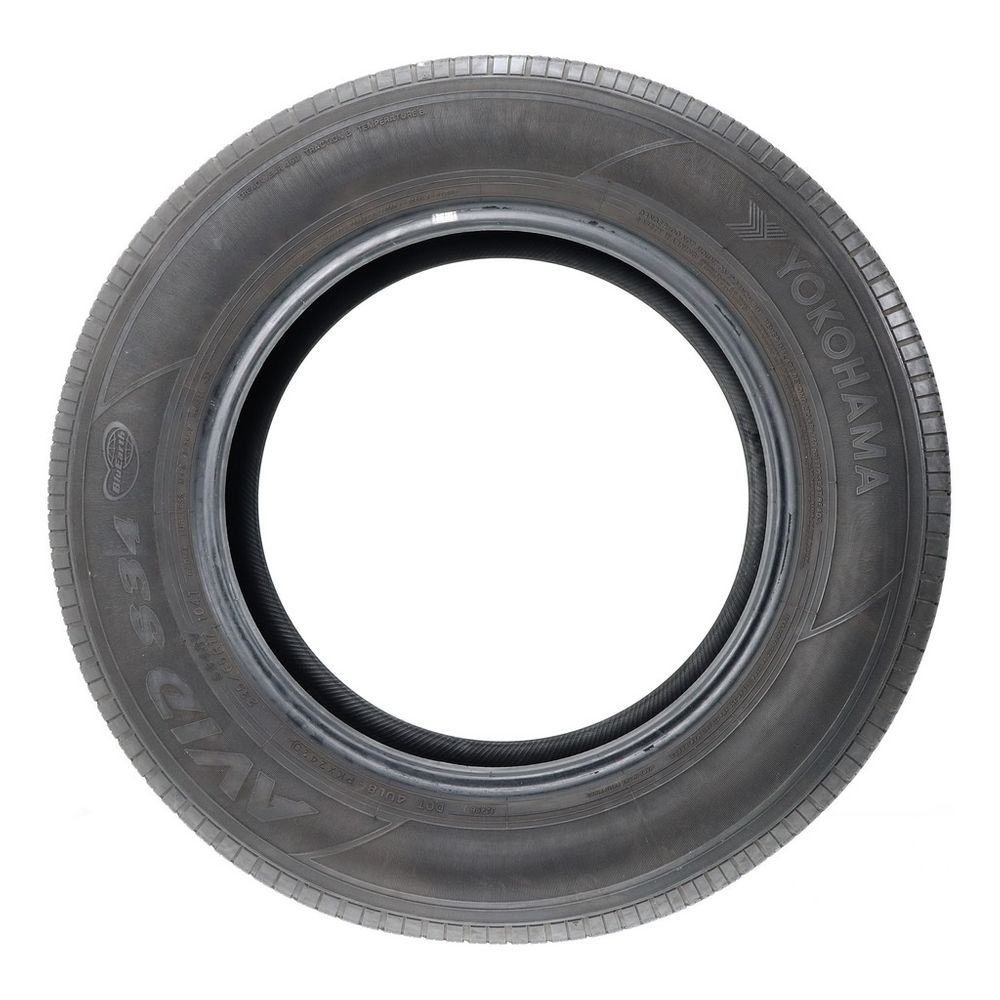 Used 235/65R17 Yokohama Avid S34RV 104T - 7/32 - Image 3