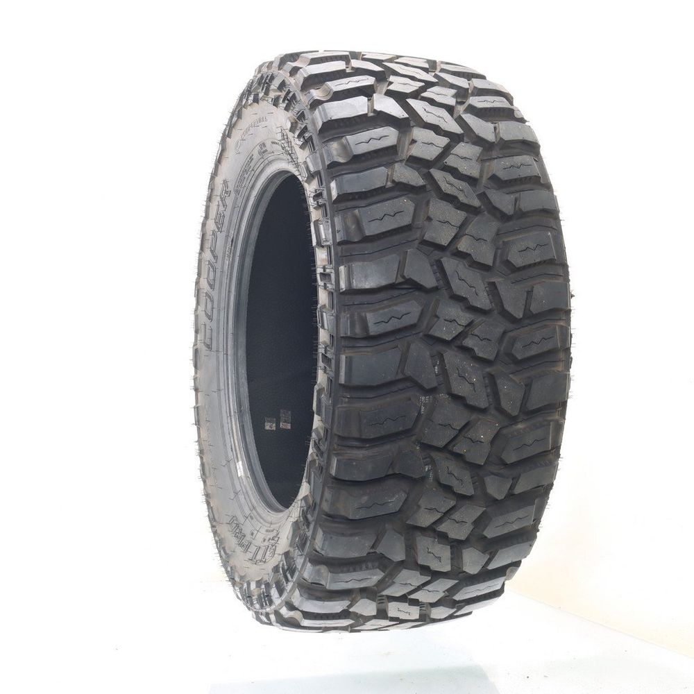 Used LT 35X13.5R20 Cooper Discoverer STT Pro 121Q E - 20.5/32 - Image 1