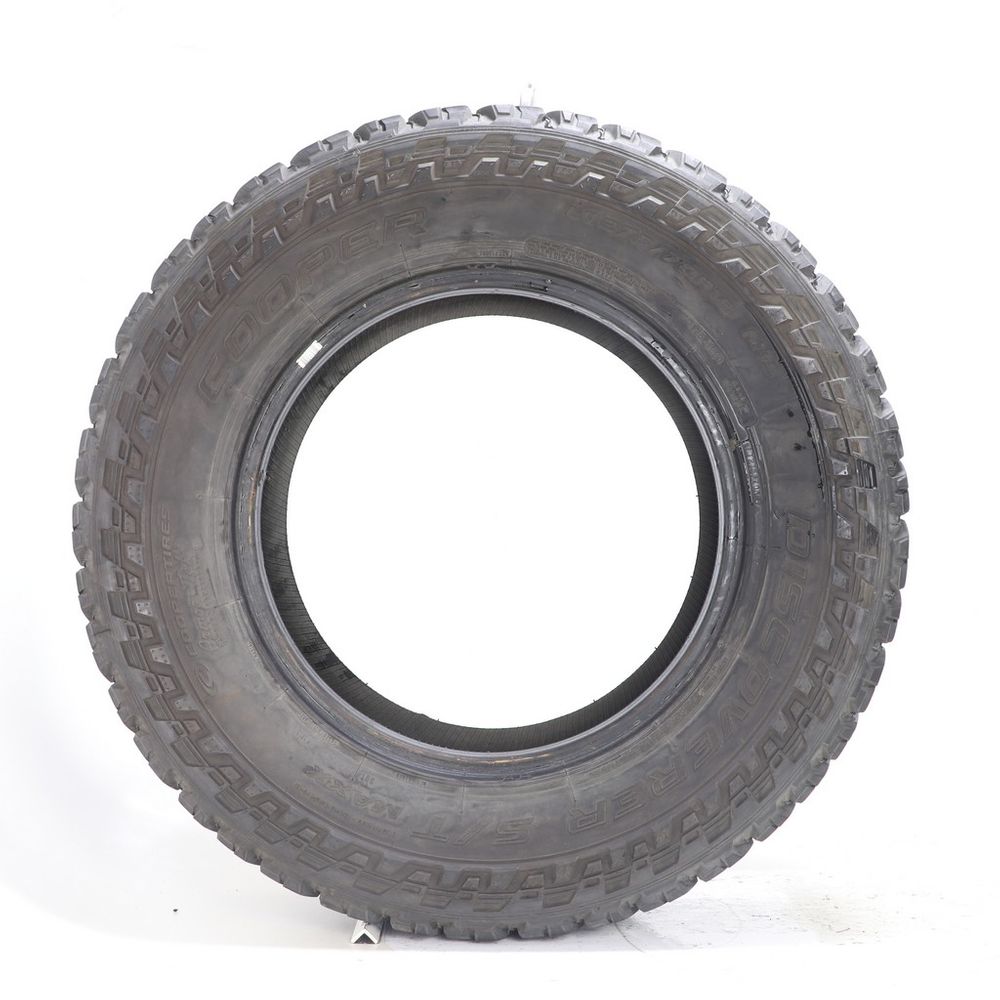 Set of (4) Used LT 275/70R18 Cooper Discoverer S/T Maxx 125/122Q E - 6-6.5/32 - Image 3