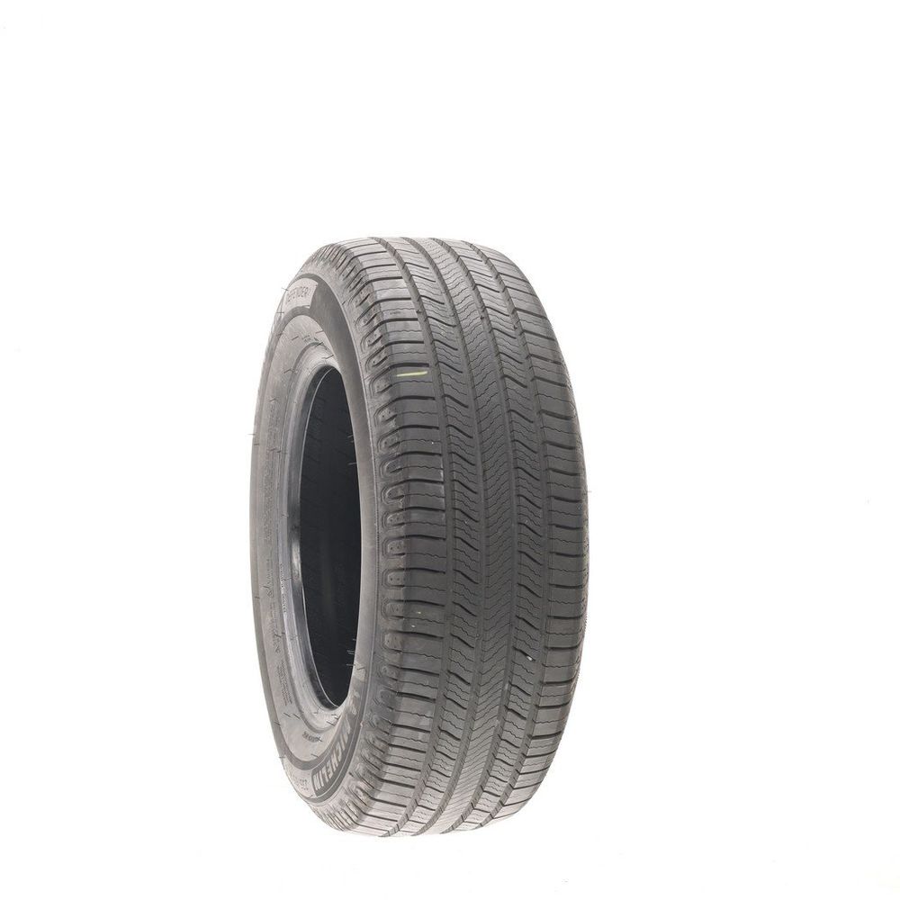 Driven Once 235/65R16 Michelin Defender 2 103H - 10.5/32 - Image 1