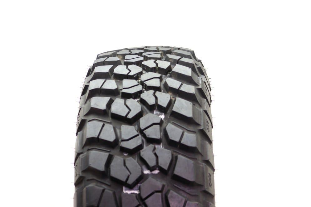 Driven Once LT 265/75R16 BFGoodrich Mud-Terrain T/A KM2 123/120Q - 17/32 - Image 2