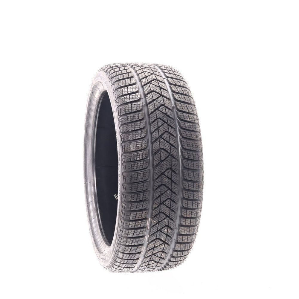 New 245/35R19 Pirelli Winter Sottozero 3 Run Flat 93H - Image 1