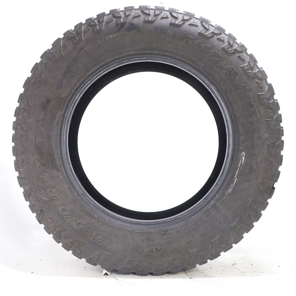Used LT 285/65R20 Goodyear Wrangler Ultra Terrain AT 127/124Q - 5.5/32 - Image 3