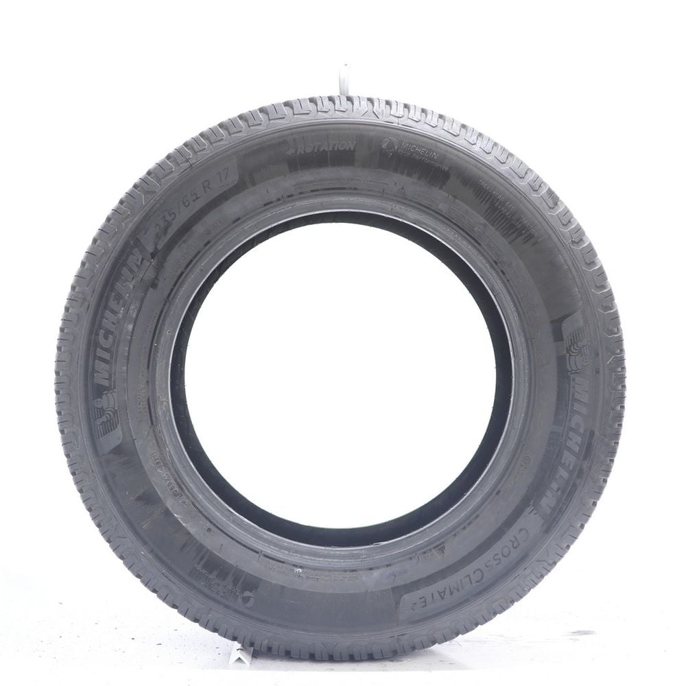 Set of (2) Used 235/65R17 Michelin CrossClimate 2 104H - 10/32 - Image 3