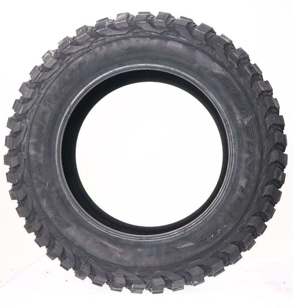 New LT 295/60R20 BFGoodrich Mud-Terrain T/A KM3 126/123Q E - Image 3