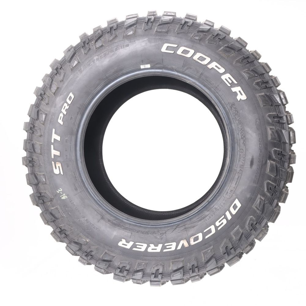 New LT 325/65R18 Cooper Discoverer STT Pro 127/124Q E - 21/32 - Image 3