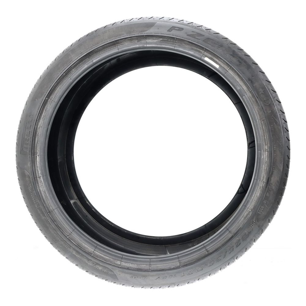 Set of (2) Used 325/30R21 Pirelli P Zero Run Flat 108Y - 7-7.5/32 - Image 3