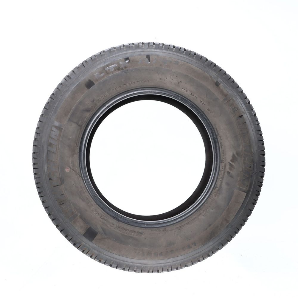 Set of (2) Used LT 245/75R17 Michelin LTX A/T2 121/118R E - 4.5/32 - Image 3