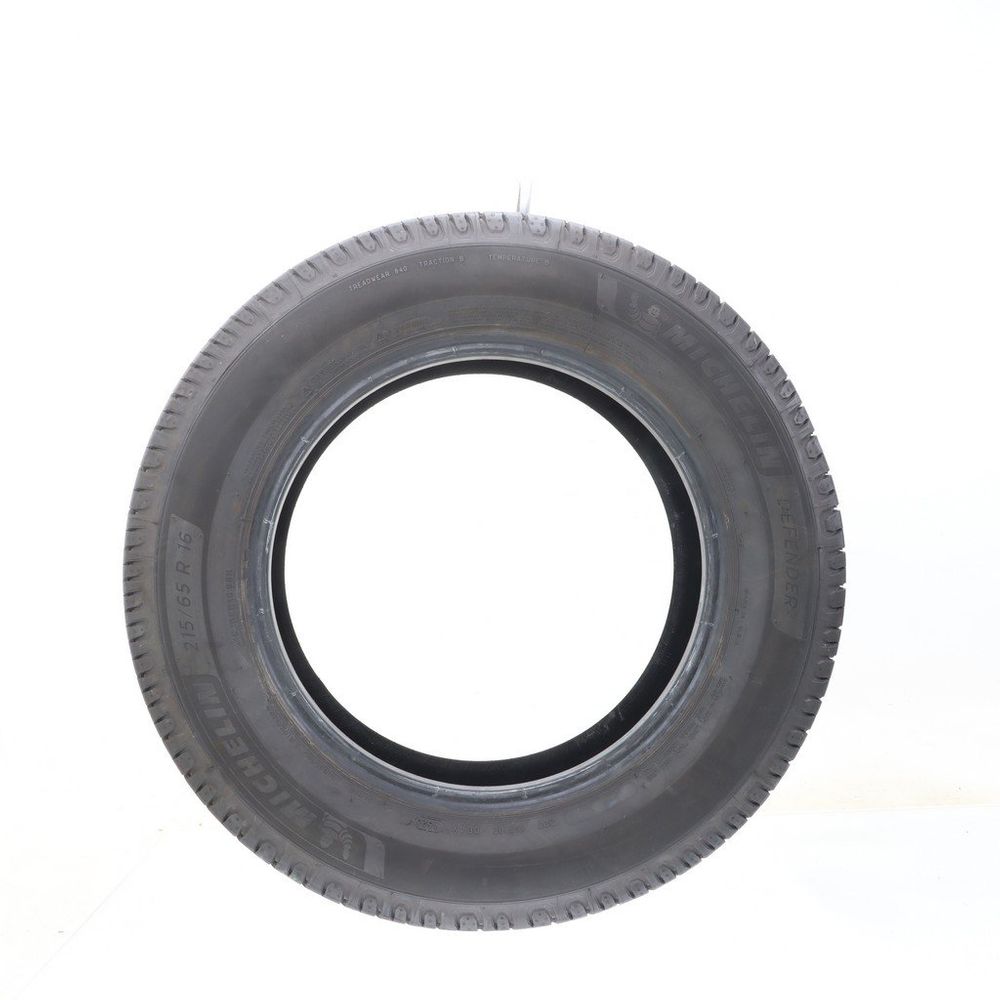Set of (2) Used 215/65R16 Michelin Defender 2 98H - 9.5-10.5/32 - Image 6