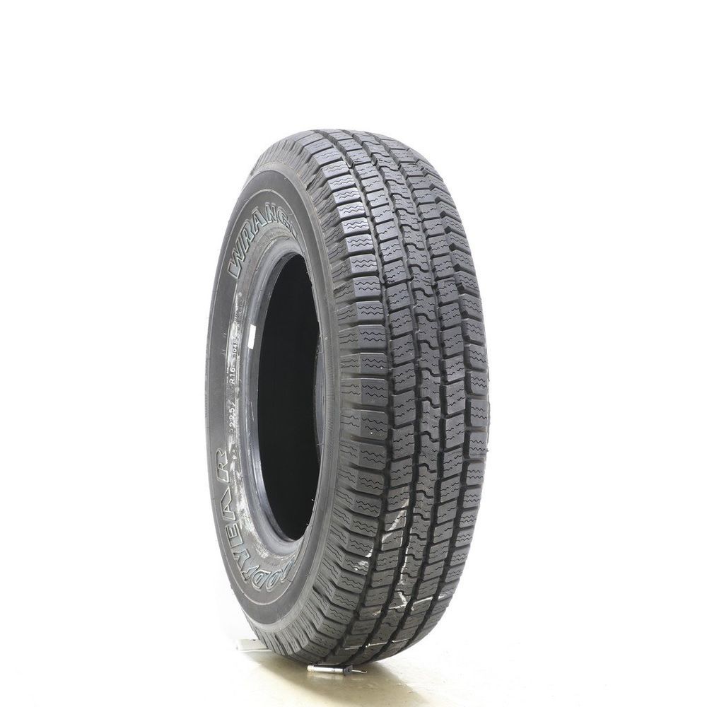 Driven Once 225/75R16 Goodyear Wrangler SR-A 104S - 11/32 - Image 1