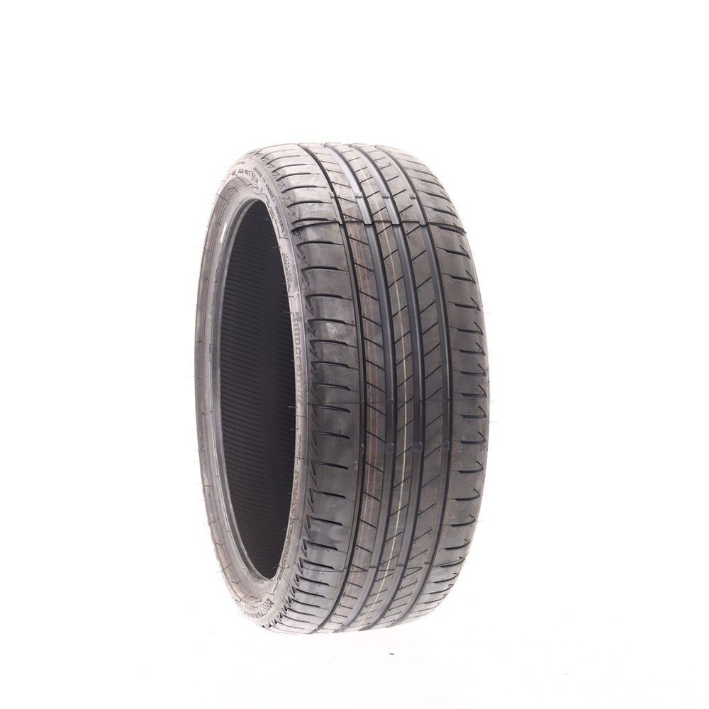 Set of (2) New 225/35R20 Bridgestone Turanza T005 RFT 90Y - Image 1