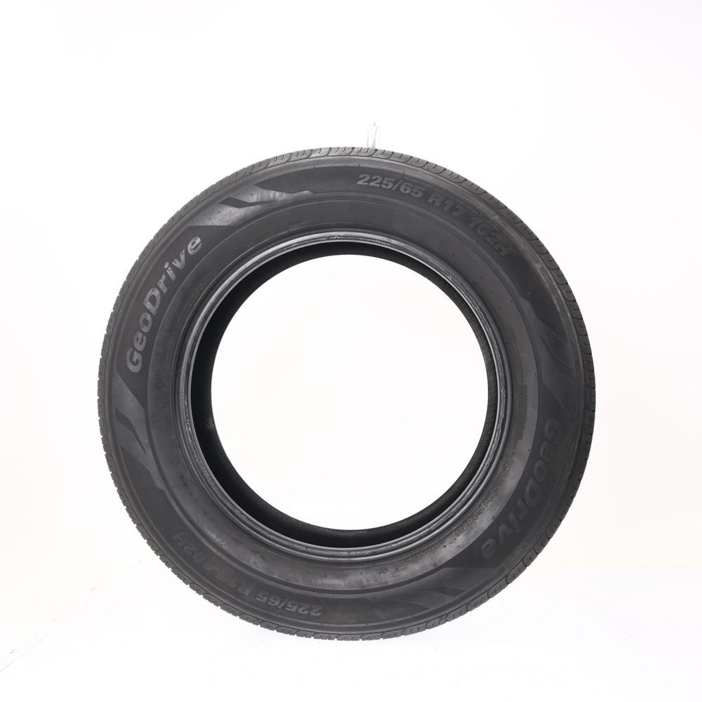 Set of (2) Used 225/65R17 GeoDrive KH16 102H - 7.5-8.5/32 - Image 3