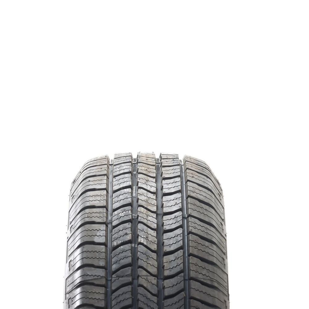Set of (2) New 235/75R15 Starfire Solarus HT 109T - Image 2