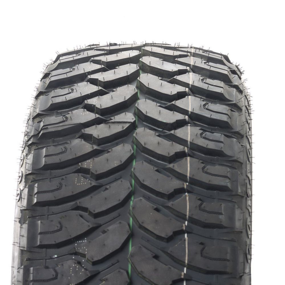 New LT 35X13.5R26 Comforser CF3000 118Q E - Image 2