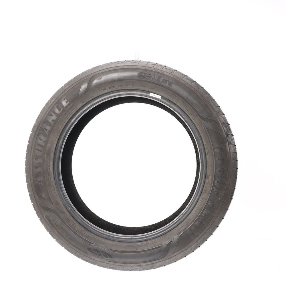 Set of (2) Used 225/60R18 Goodyear Assurance MaxLife 100H - 7-8/32 - Image 3