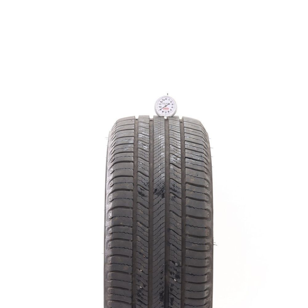Set of (2) Used 215/55R17 Michelin Defender 2 94H - 7.5-9/32 - Image 5