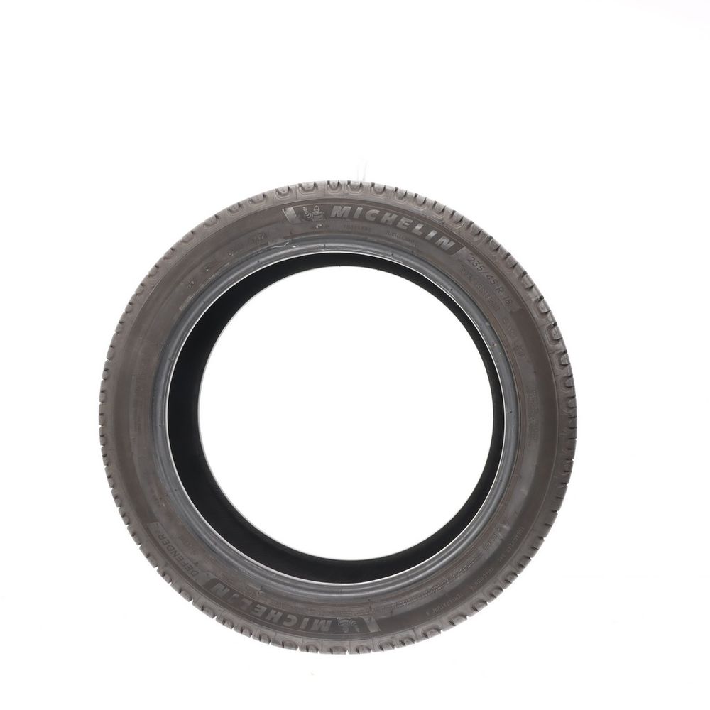 Used 235/45R18 Michelin Defender 2 98H - 8.5/32 - Image 3