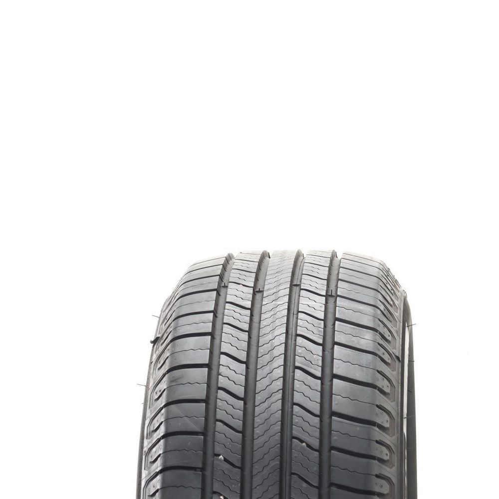 Set of (2) Driven Once 225/65R17 Michelin Defender 2 102H - 10-11/32 - Image 2