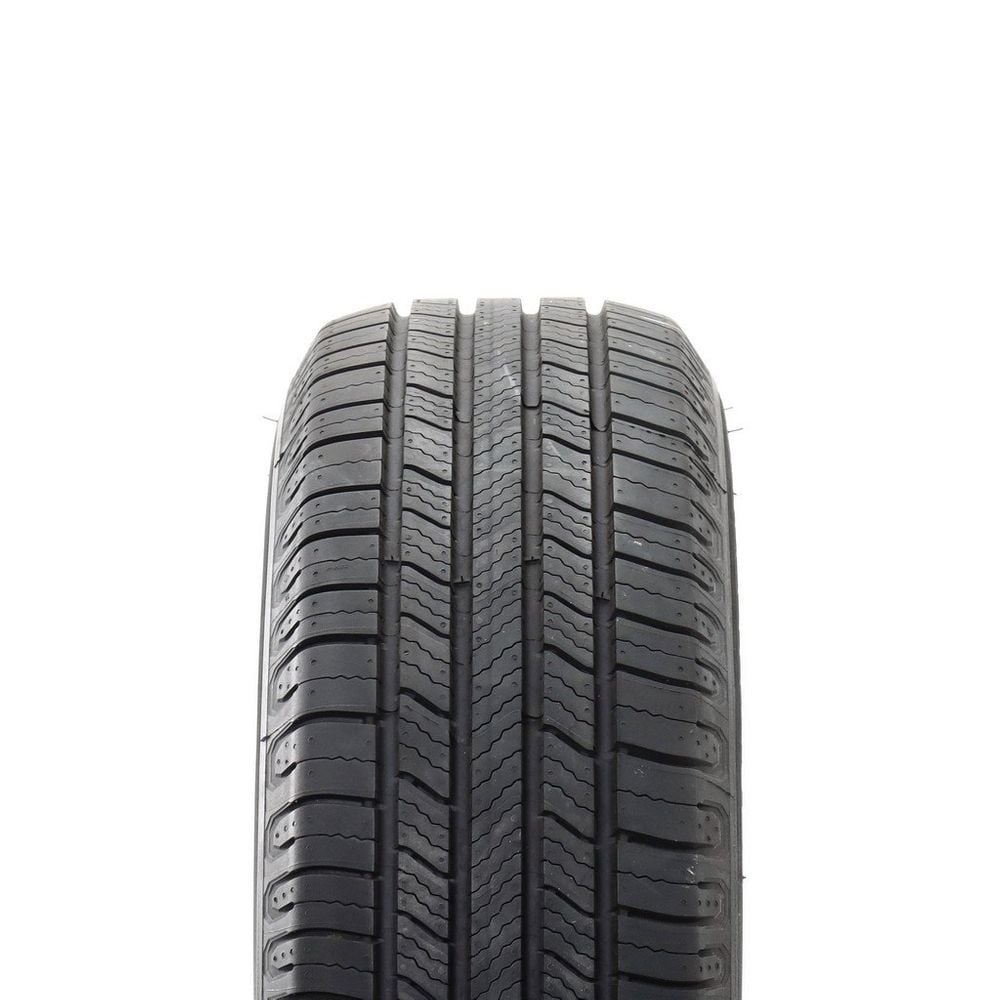 Set of (2) Driven Once 225/65R17 Michelin Defender 2 102H - 10-11/32 - Image 5