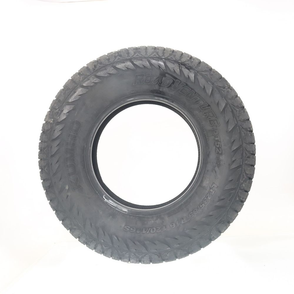 New LT 235/85R16 Kumho Road Venture AT52 120/116S E - Image 3