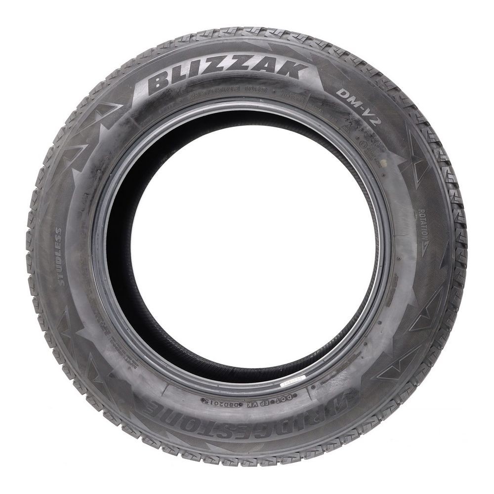 Set of (2) Used 235/65R18 Bridgestone Blizzak DM-V2 106S - 7.5-8/32 - Image 6