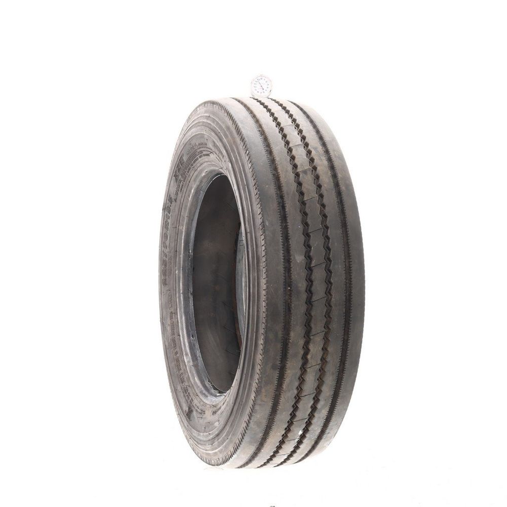 Used 225/70R19.5 Michelin XZE 128/126N - 12.5/32 - Image 1