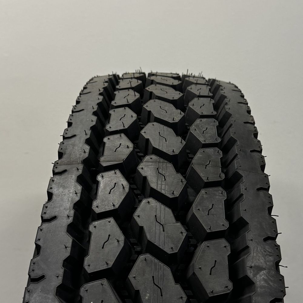 Set of (4) New 11R22.5 Supercargo D271 144/142L - 30/32 - Image 2