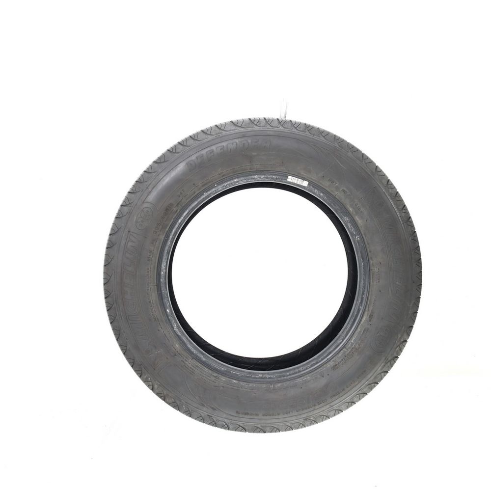 Used 205/65R15 Michelin Defender 94T - 7/32 - Image 3