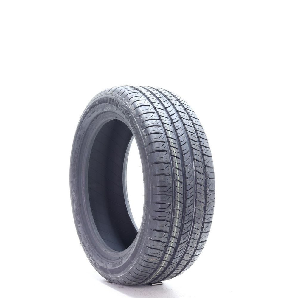 Set of (4) New 225/50R17 Michelin Energy Saver A/S 93V - 9.5/32 - Image 1