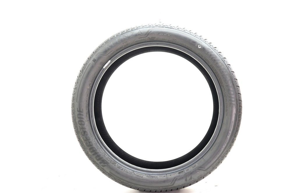 Set of (2) Used 315/35R21 Bridgestone Alenza 001 RFT 111Y - 7.5-8.5/32 - Image 3