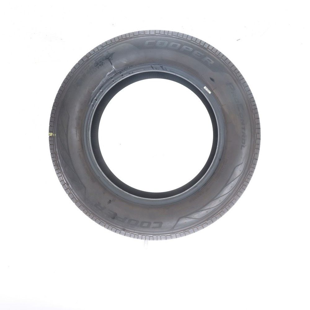 Used 235/65R17 Cooper ProControl 104H - 7/32 - Image 3