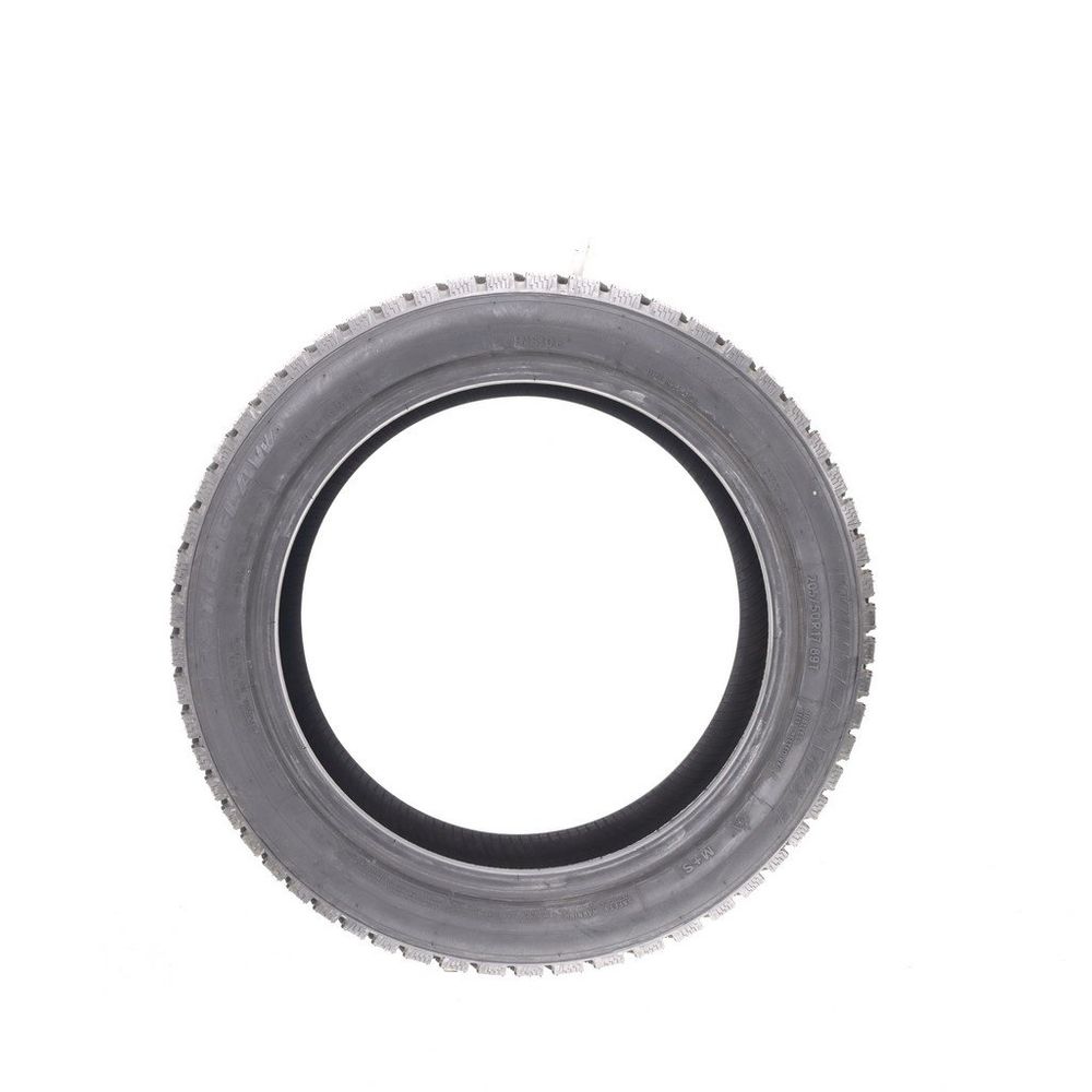 Used 205/50R17 Arctic Claw Winter WXI 89T - 11.5/32 - Image 3