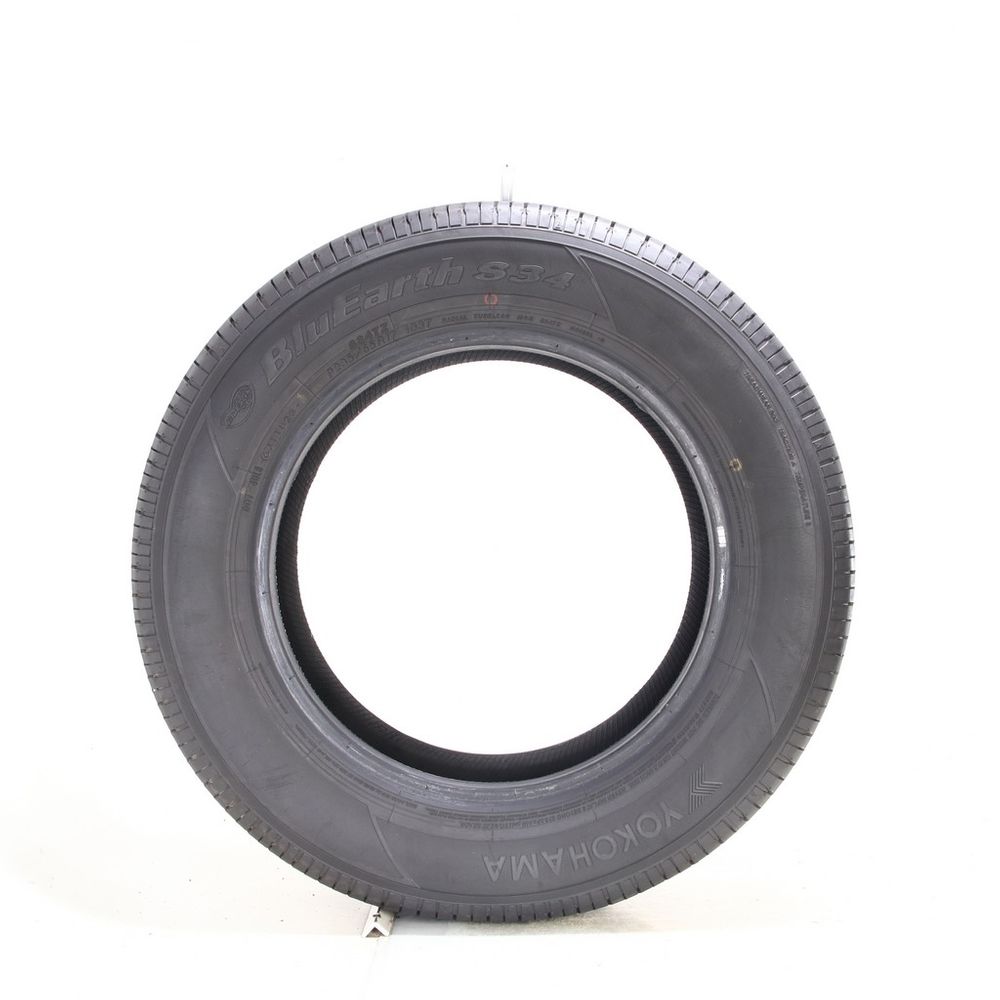 Set of (4) Used 235/65R17 Yokohama BluEarth S34TZ 103T - 7.5-9/32 - Image 9