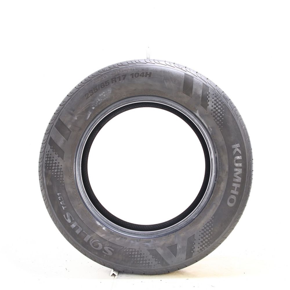 Set of (2) Used 235/65R17 Kumho Solus TA31 104H - 6.5-7.5/32 - Image 6