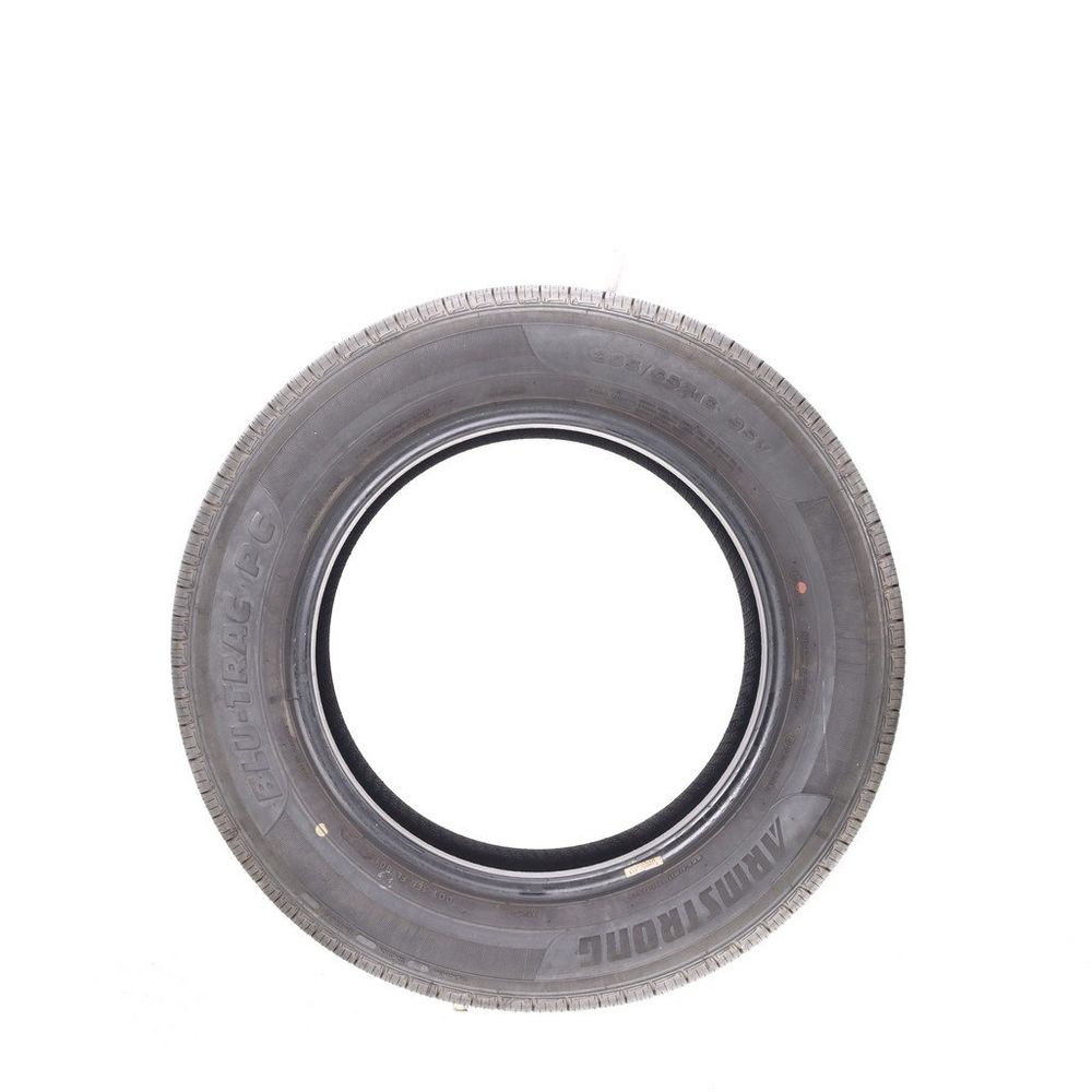 Used 205/65R16 Armstrong Blu-Trac PC 95V - 10/32 - Image 3
