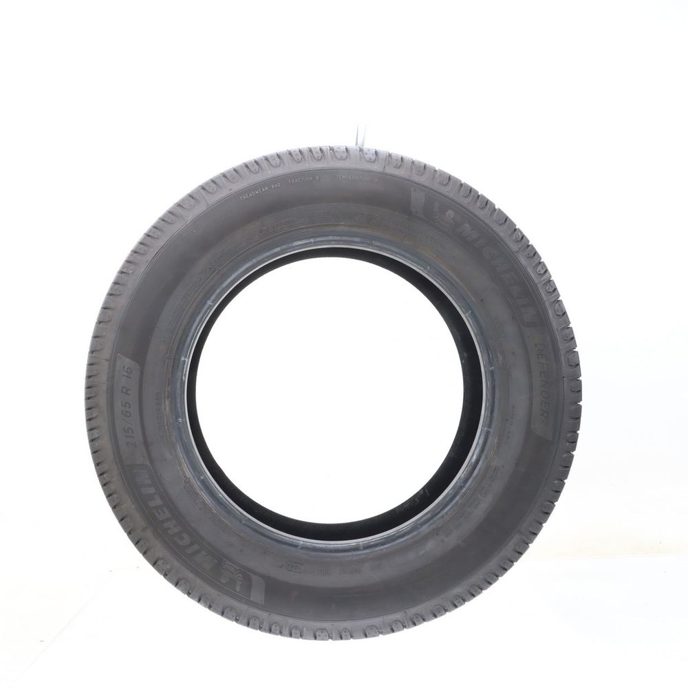 Used 215/65R16 Michelin Defender 2 98H - 10.5/32 - Image 3