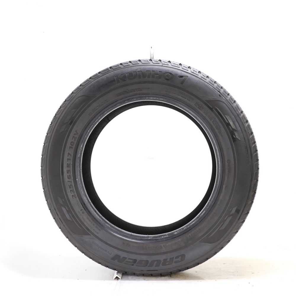 Used 225/65R17 Kumho Crugen Premium 102V - 6/32 - Image 3