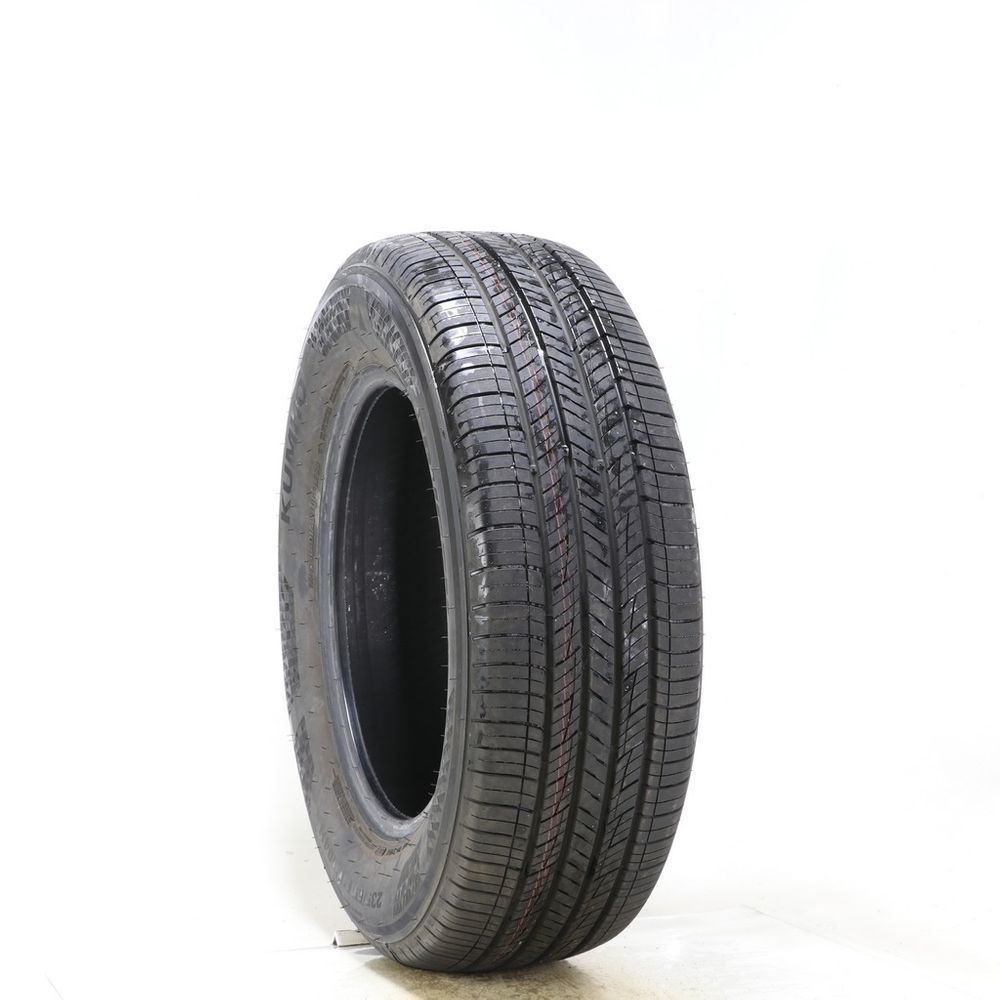 Set of (4) Driven Once 235/65R17 Kumho Crugen HP71 104H - 9/32 - Image 1