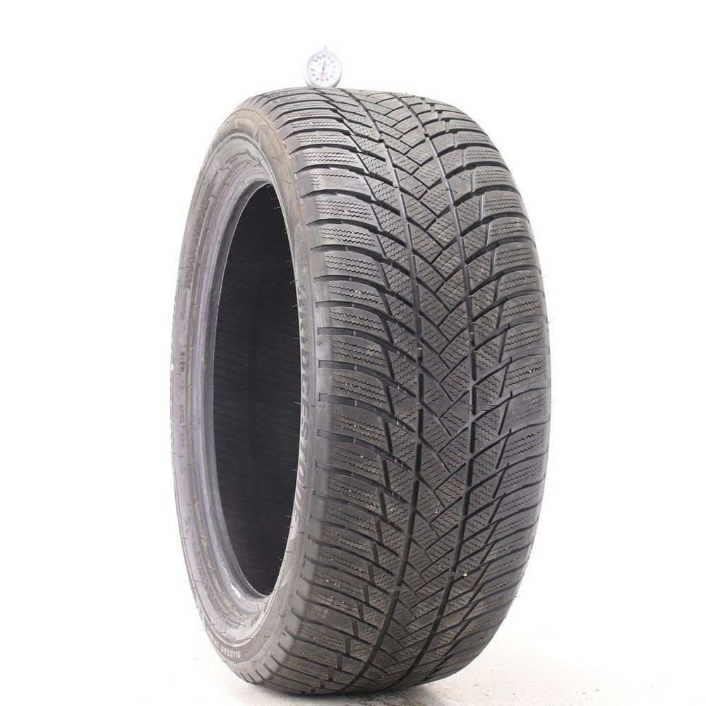 Used 285/45R21 Bridgestone Blizzak LM-001 RFT 113V - 7/32 - Image 1