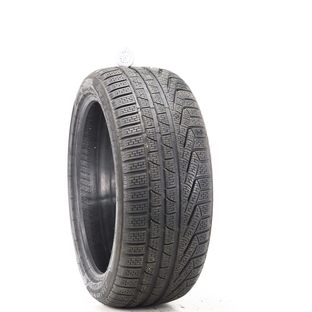 Used 235/40R19 Pirelli Sottozero Winter 240 Serie II NO 92V - 8.5/32 - Image 1