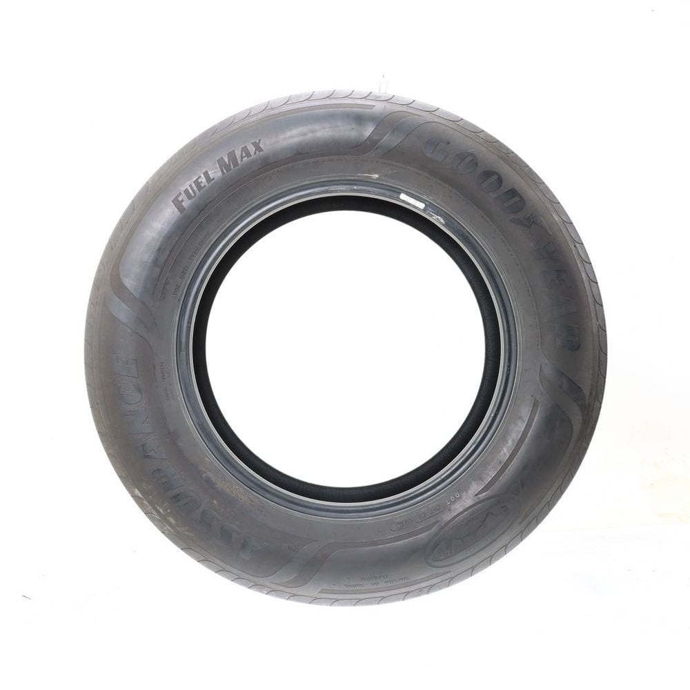 Set of (4) Used 255/65R18 Goodyear Assurance Fuel Max 111H - 5.5-7/32 - Image 3