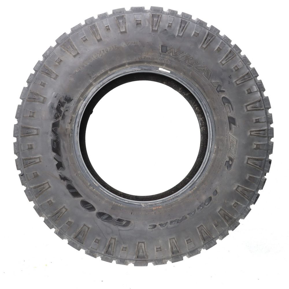 Used LT 315/70R17 Goodyear Wrangler Duratrac 121/118Q D - 11.5/32 - Image 3