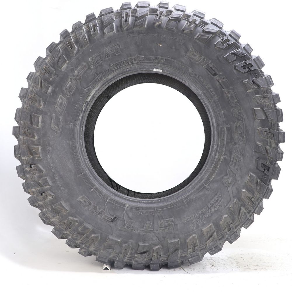 Used LT 37X13.5R17 Cooper Discoverer STT Pro 121Q - 9.5/32 - Image 3